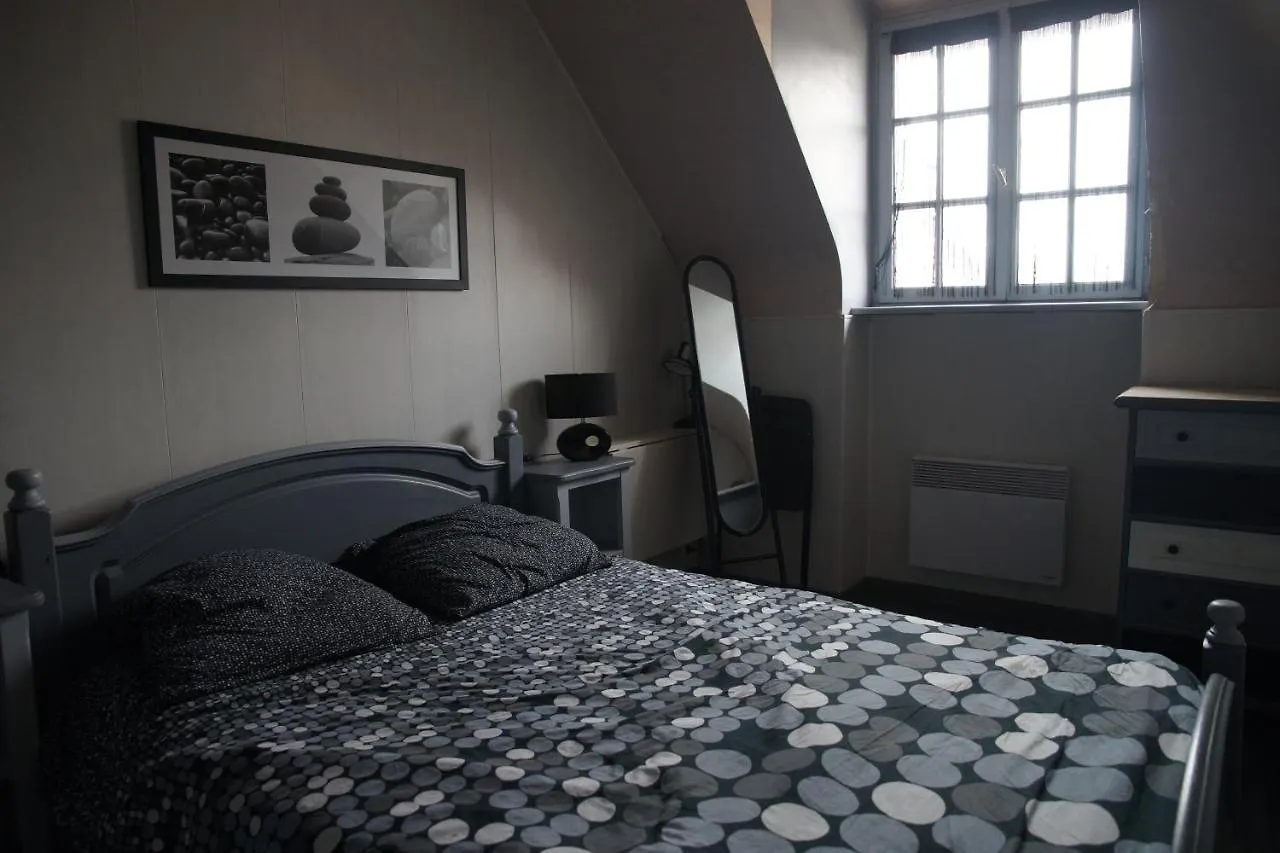 Chez Virginie Et Laurent Bed & Breakfast La Feuillee