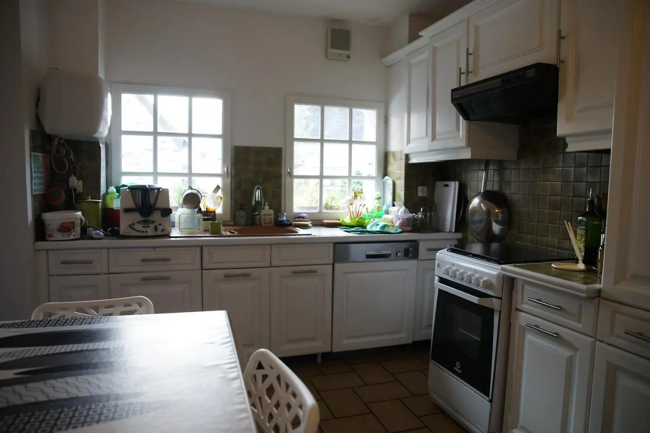 Chez Virginie Et Laurent Bed & Breakfast La Feuillee